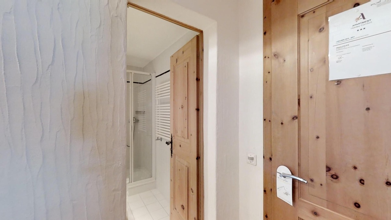 Photo of Bathroom in Silvaplana
