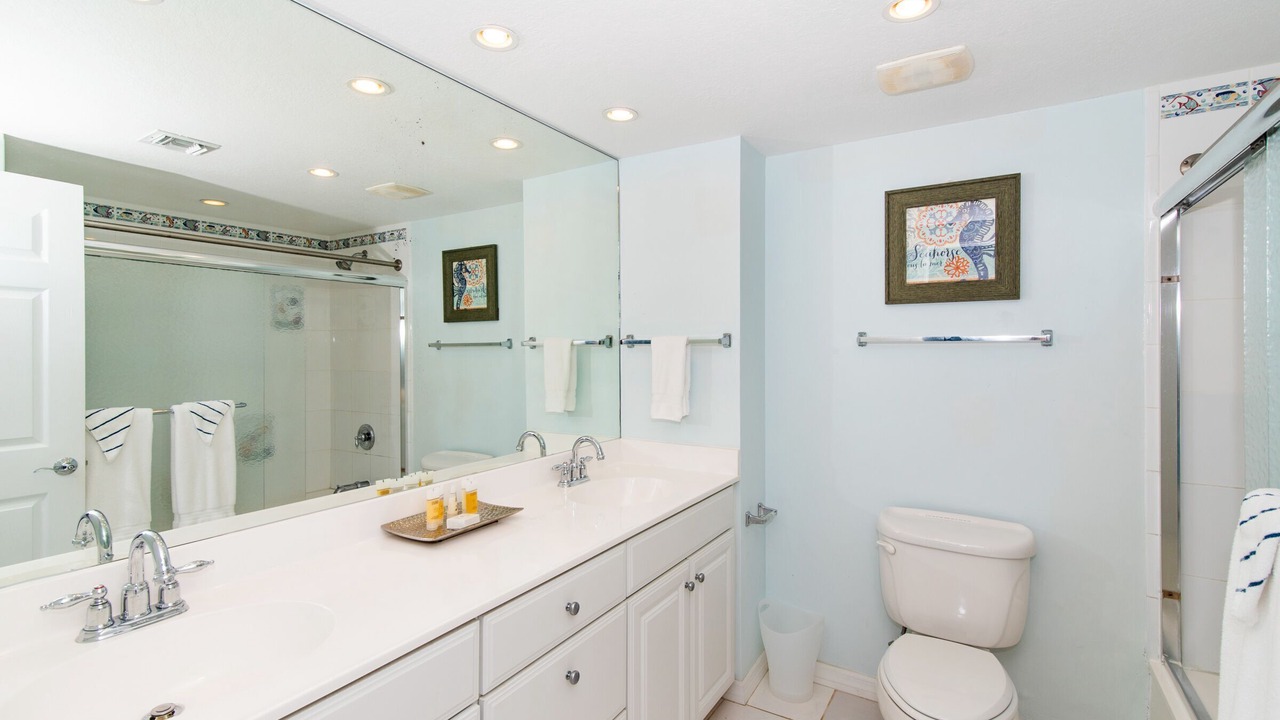 Photo of Bathroom in Rum Point