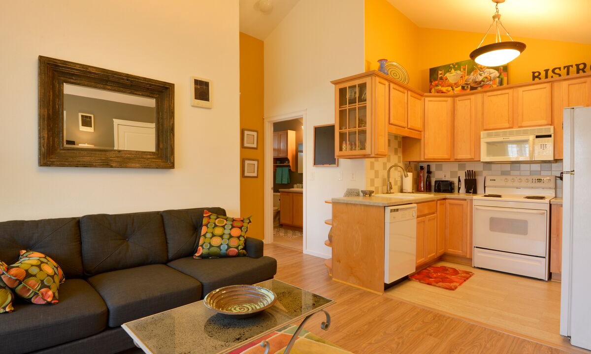 Photo of Livingroom in Old Bend