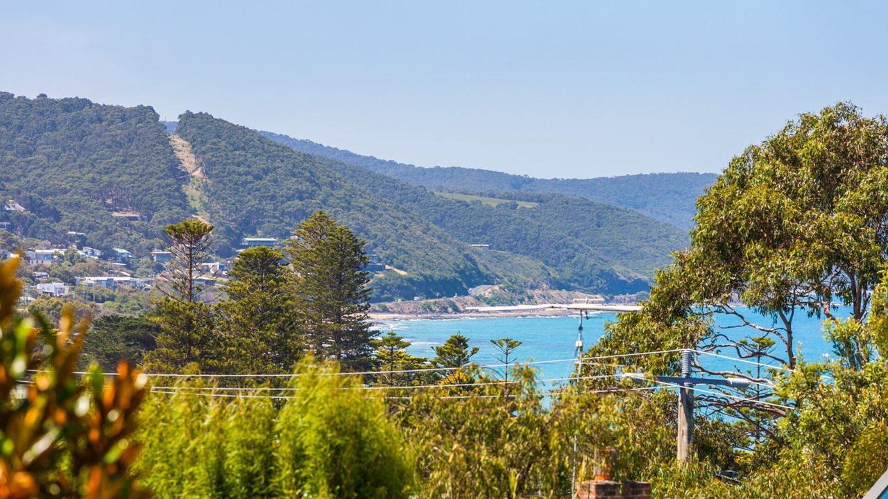Photo of Others in Lorne
