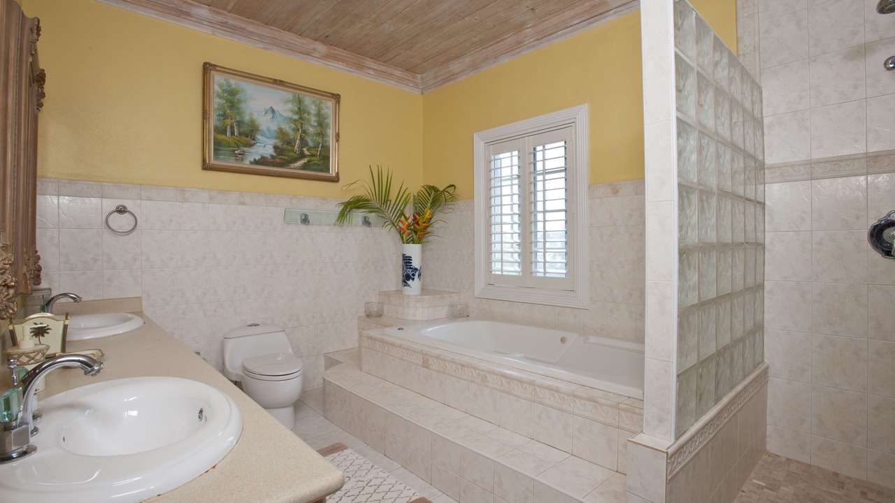 Photo of Bedroom in Nassau