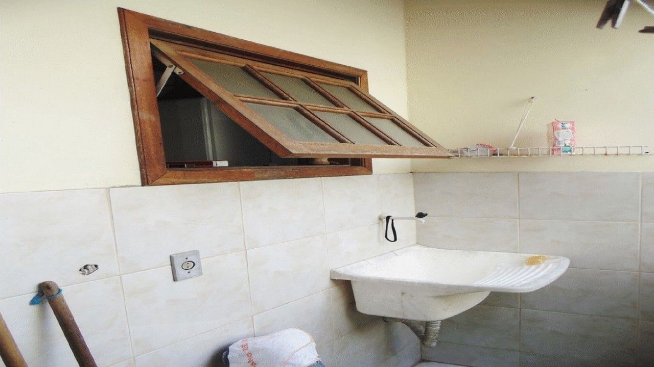Photo of Bathroom in Praia dos Anjos