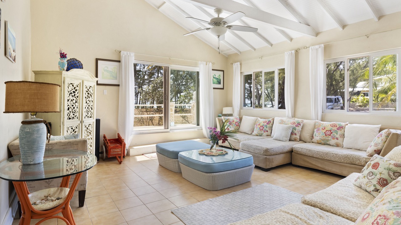 Photo of Bedroom in Gregory Town