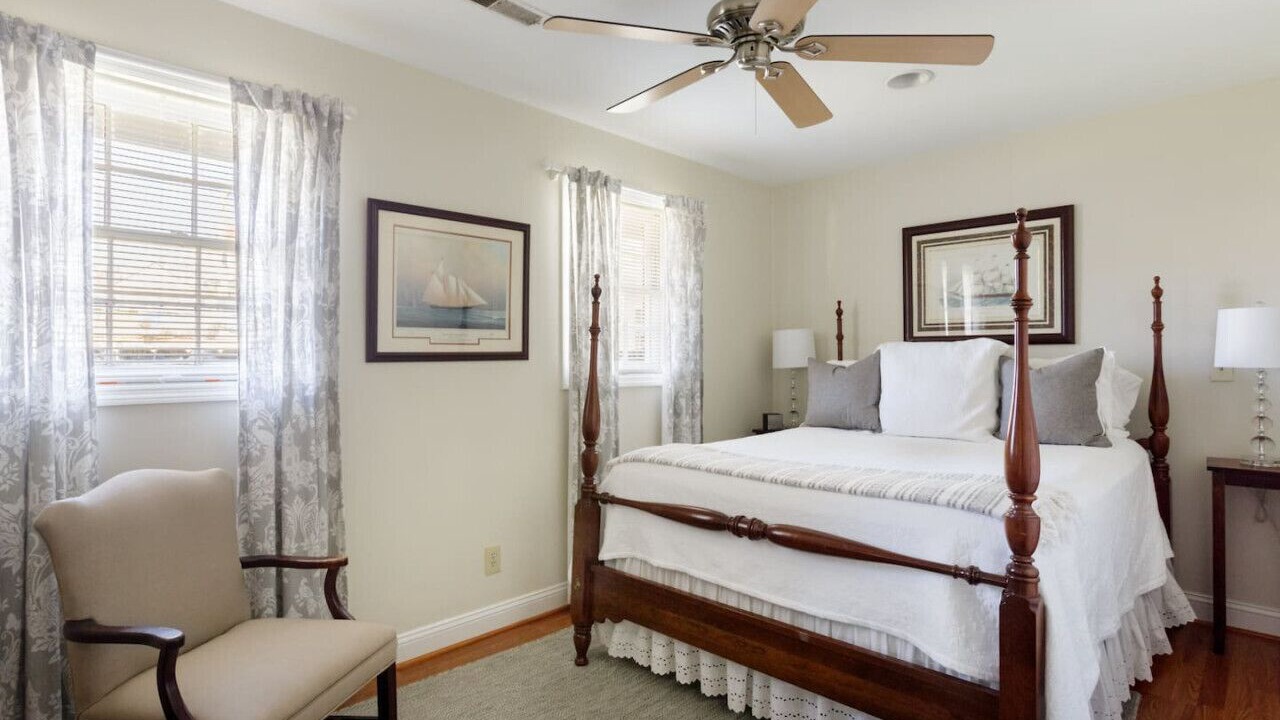 Photo of Bedroom in Downtown Charleston