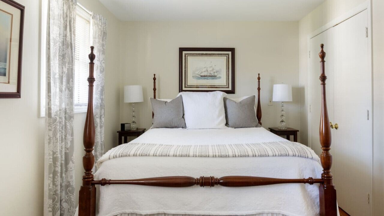 Photo of Bedroom in Downtown Charleston