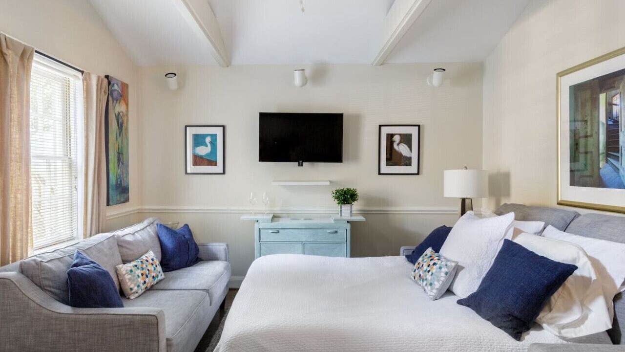 Photo of Bedroom in Downtown Charleston
