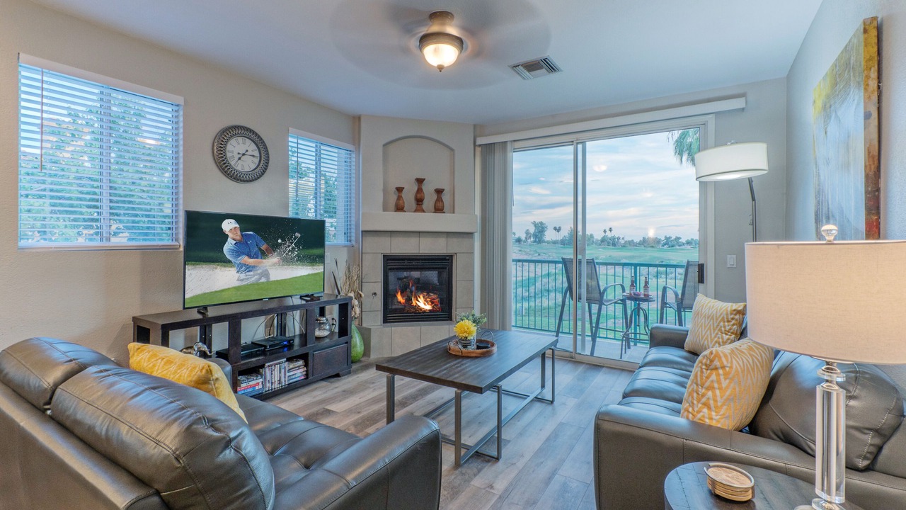 Photo of Livingroom in Superstition Lakes