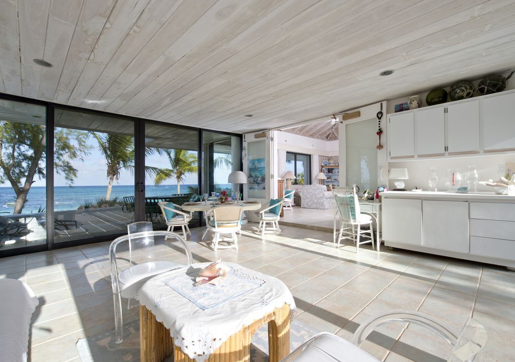 Photo of Livingroom in Savannah Sound