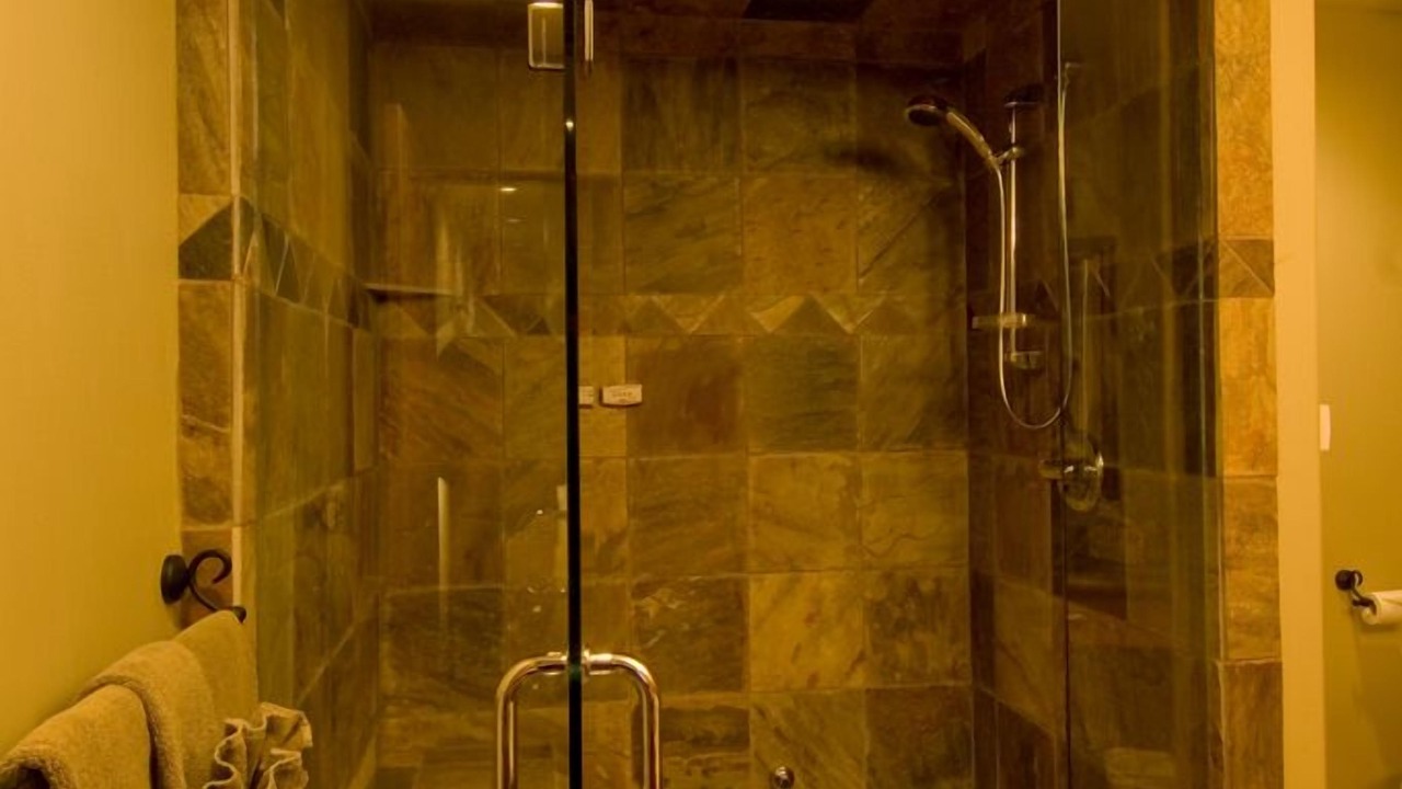 Photo of Bathroom in Big White Ski Resort