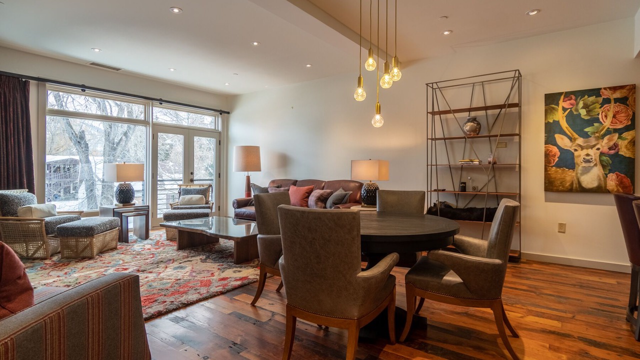 Photo of Livingroom in Jackson