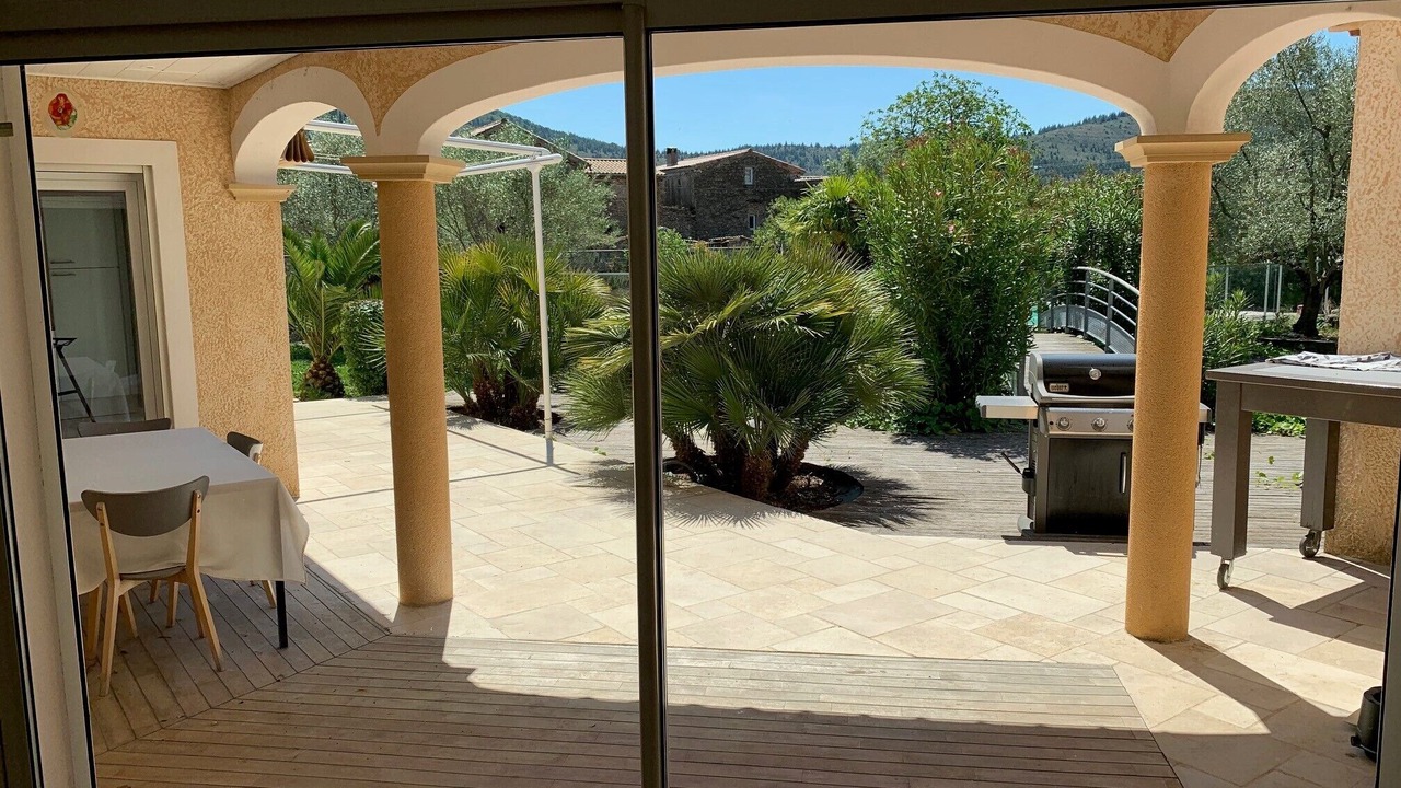 Photo of Outdoor in Vesseaux