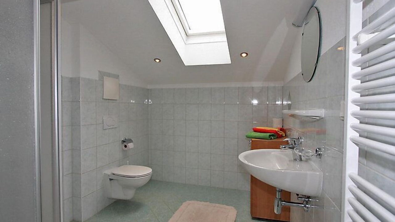 Photo of Bathroom in Kapfing