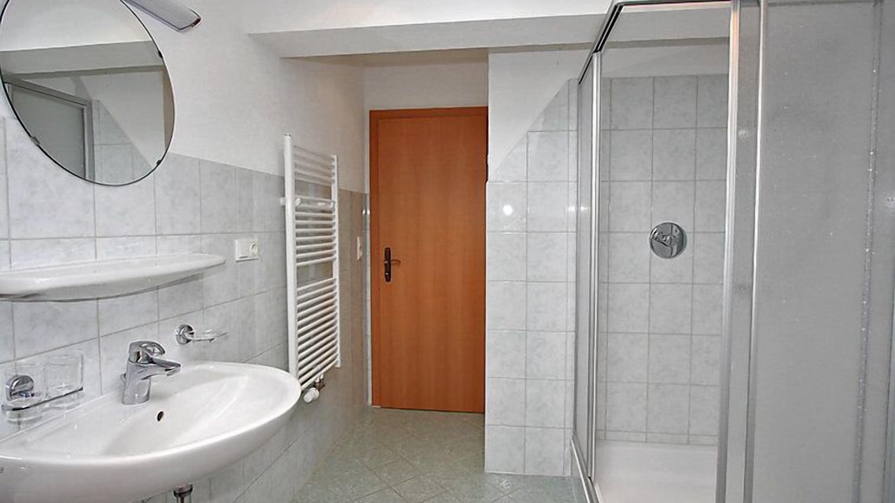 Photo of Bathroom in Kapfing