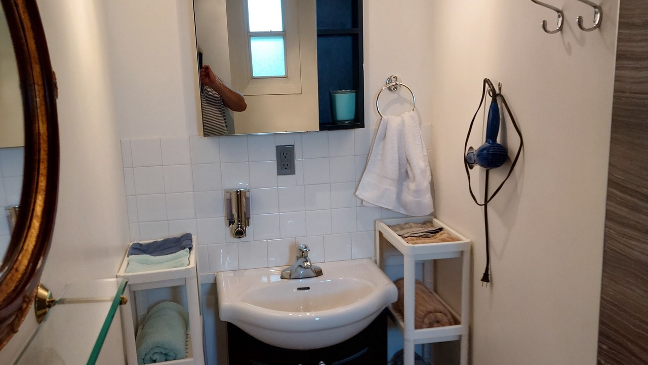 Photo of Bathroom in Longueuil