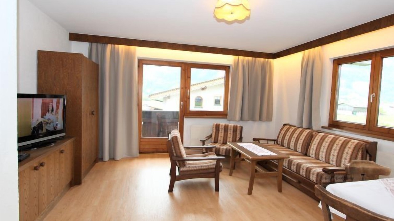 Photo of Livingroom in Kapfing