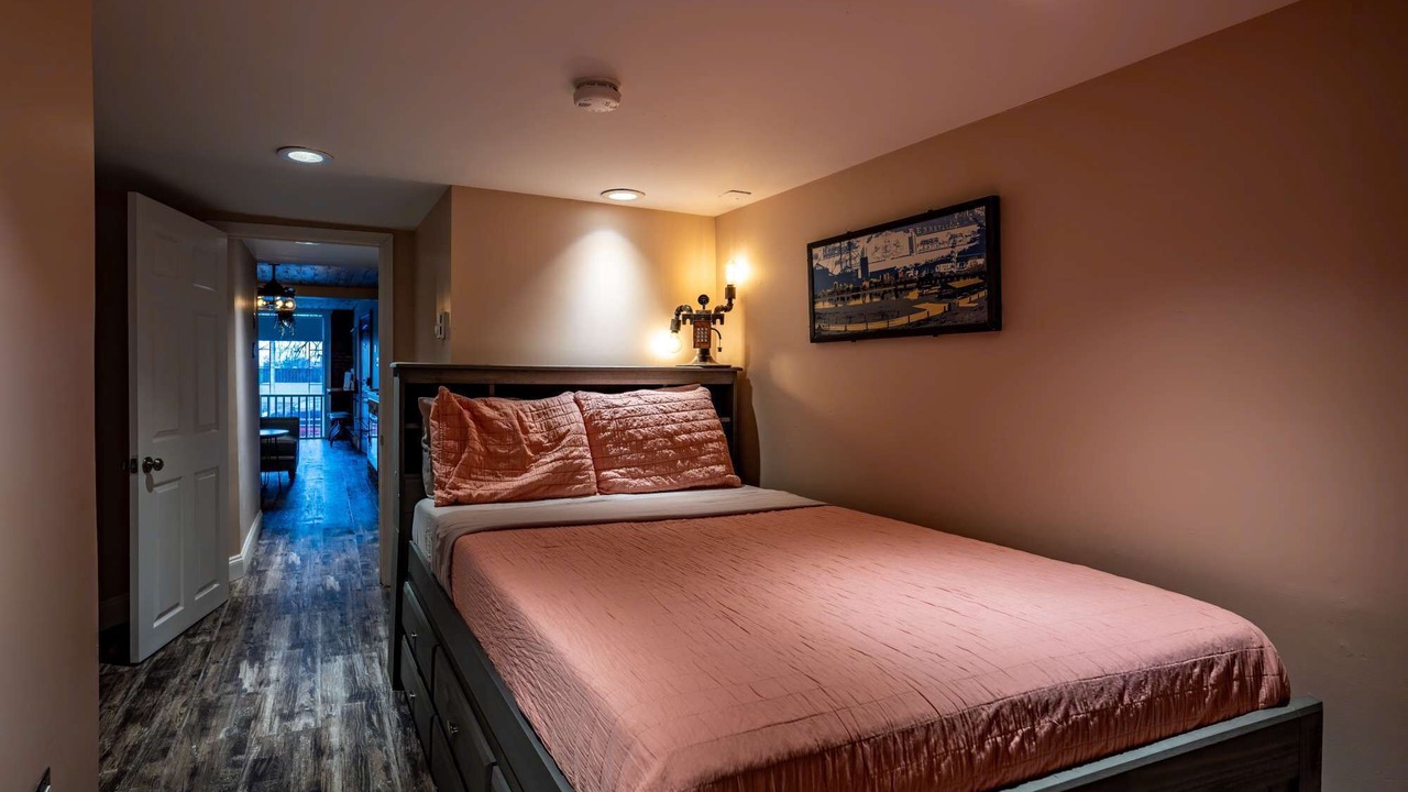 Photo of Bedroom in Downtown Harrisburg