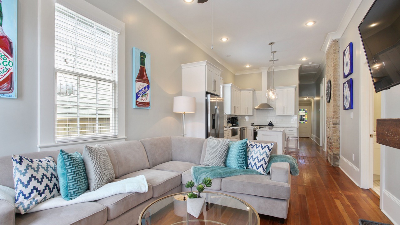 Photo of Livingroom in West Riverside