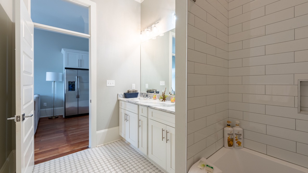 Photo of Bathroom in West Riverside