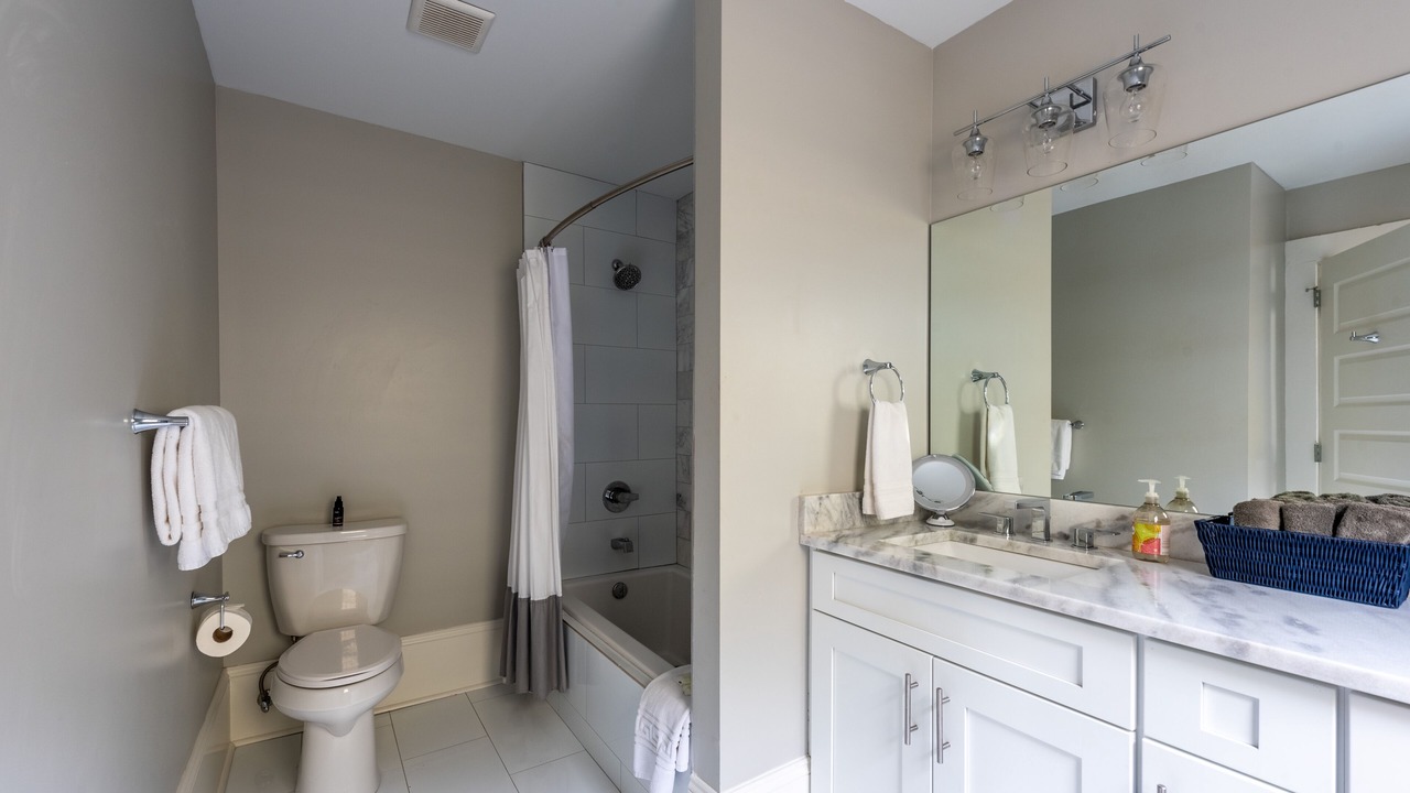 Photo of Bathroom in West Riverside