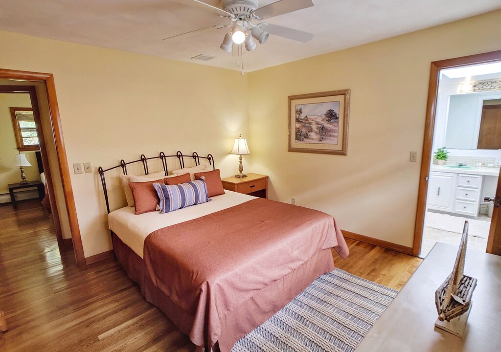 Photo of Bedroom in Westbrook Center