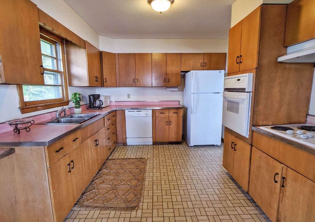 Photo of Kitchen in Westbrook Center