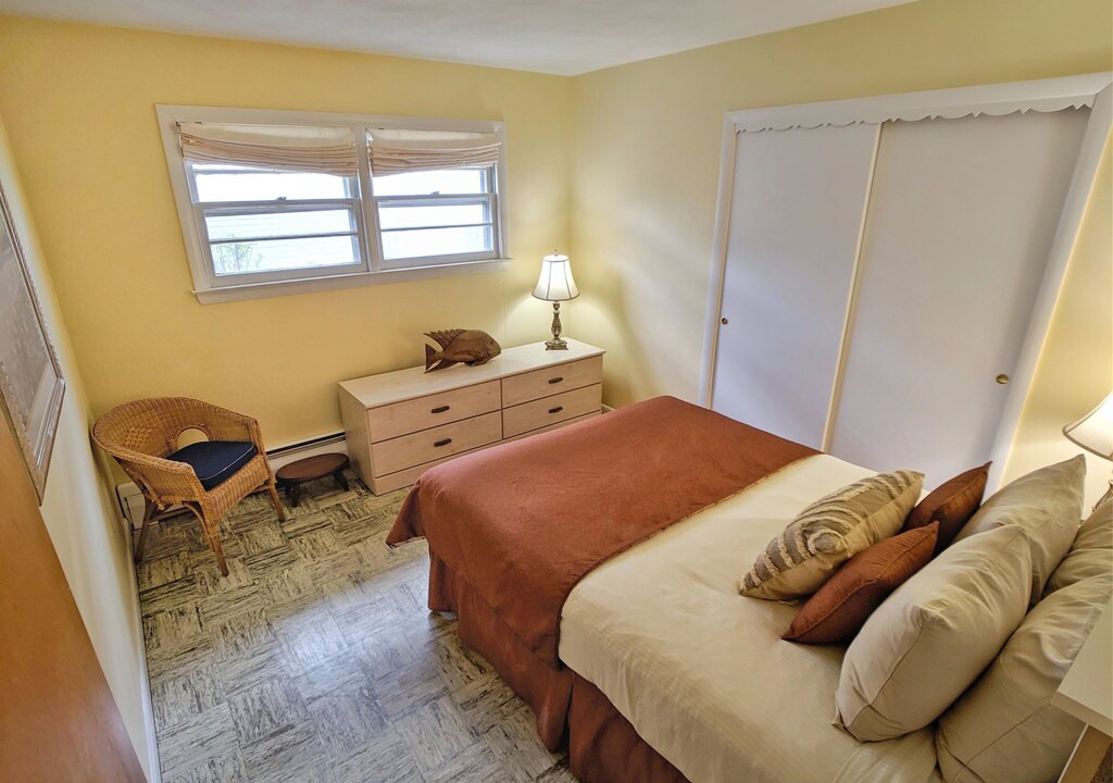 Photo of Bedroom in Westbrook Center