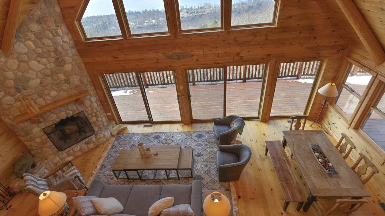 Photo of Livingroom in Maple City