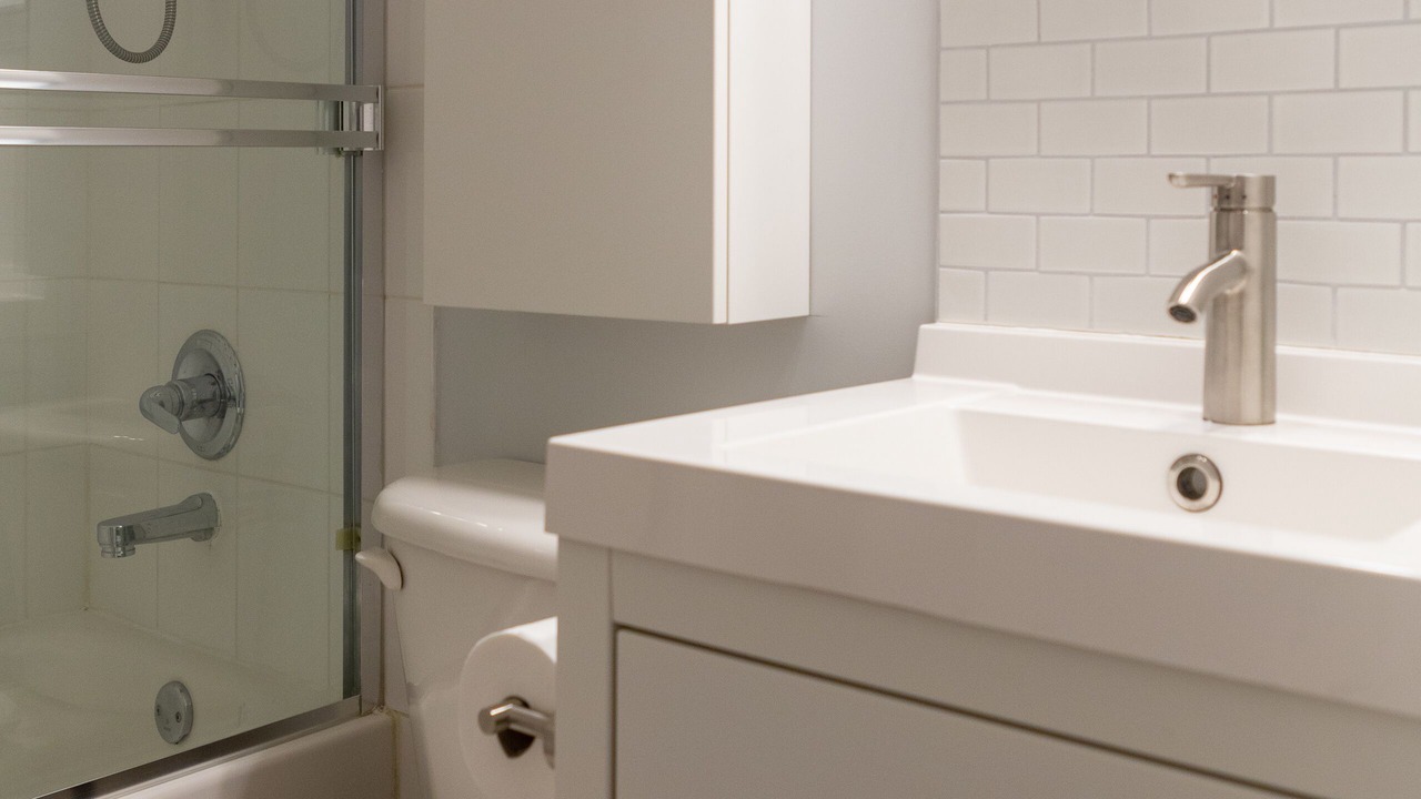 Photo of Bathroom in Riley Park