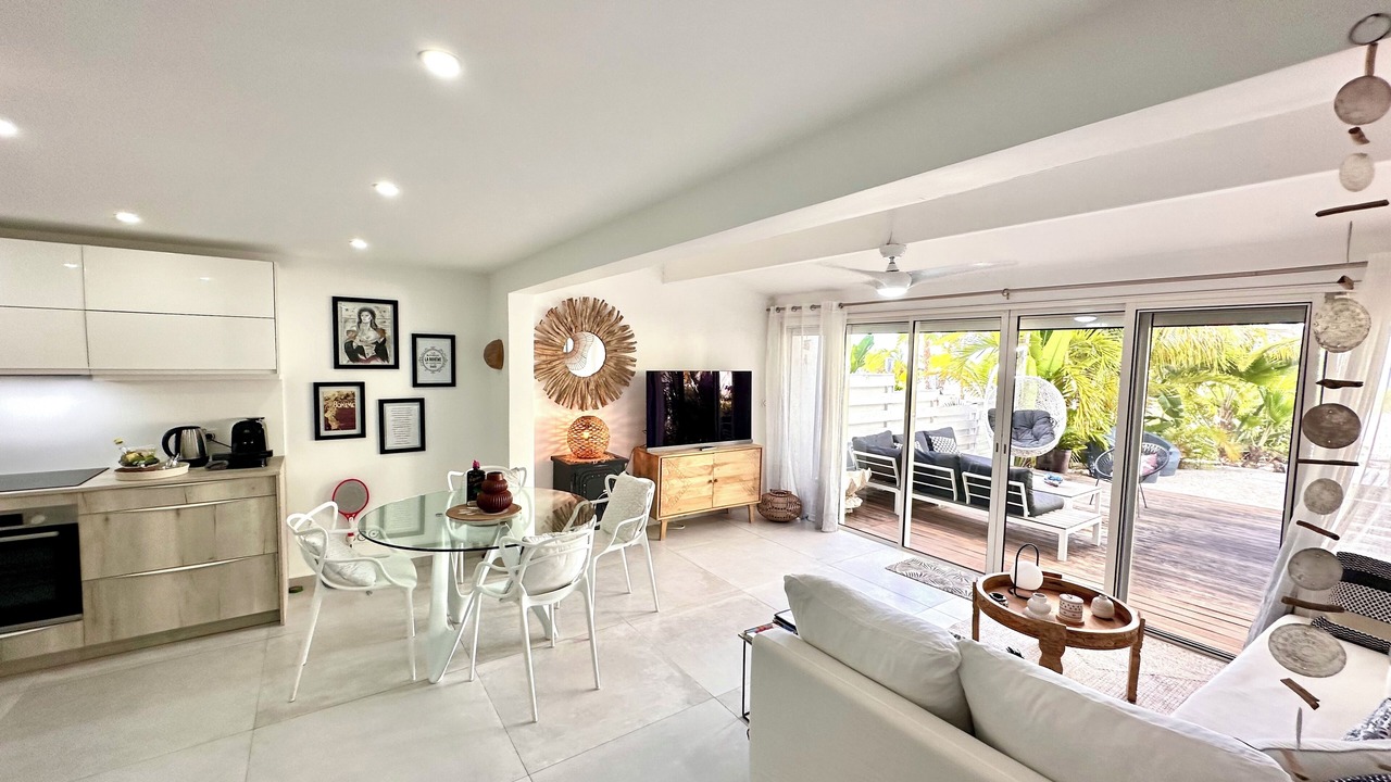 Photo of Livingroom in Nettle Bay