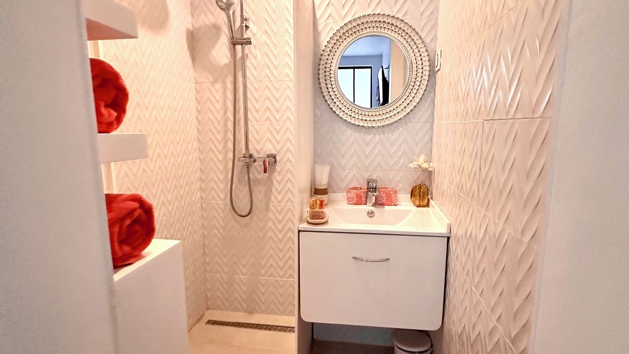 Photo of Bathroom in Nettle Bay