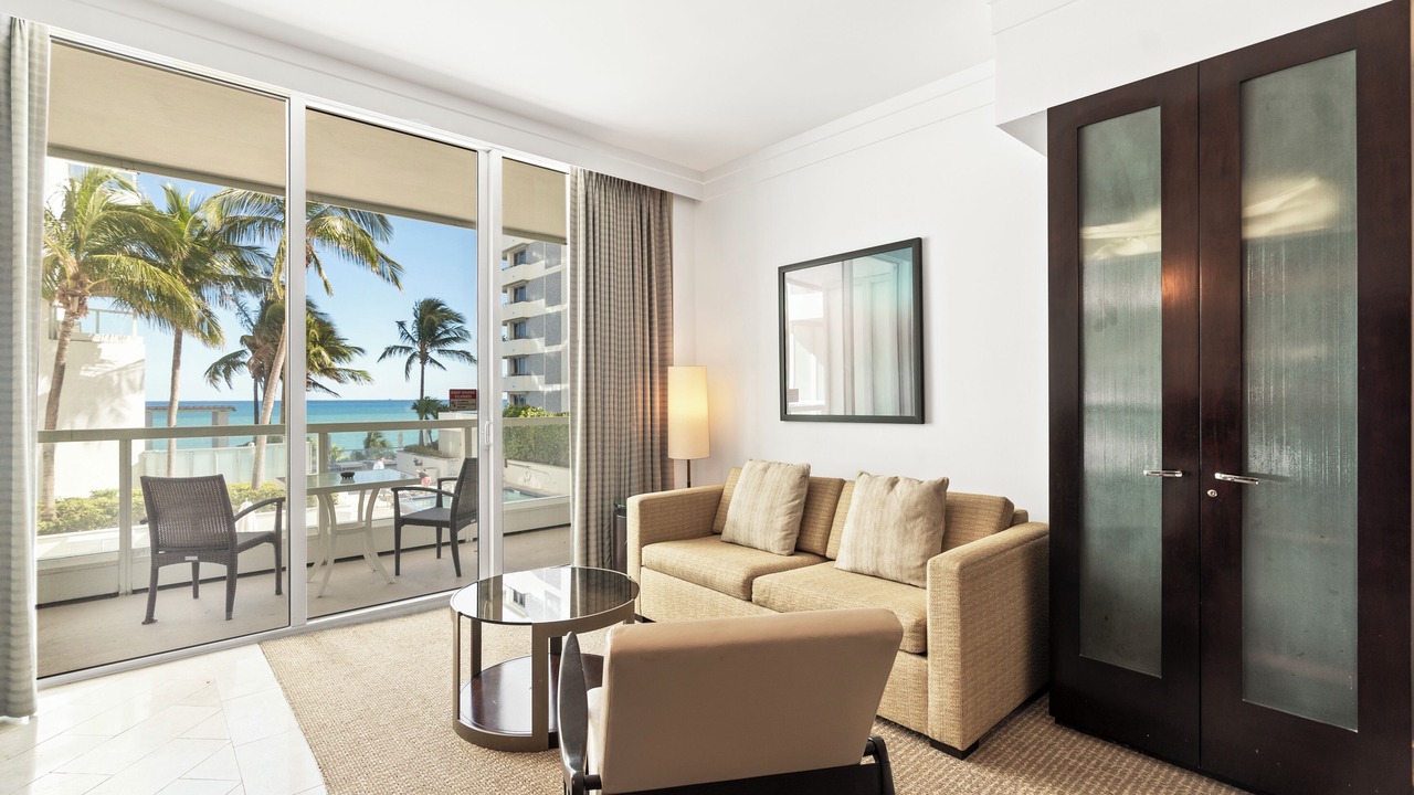 Photo of Livingroom in Mid Beach