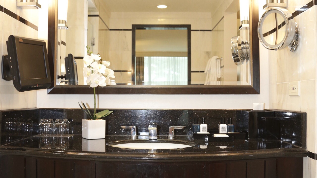 Photo of Bathroom in Mid Beach