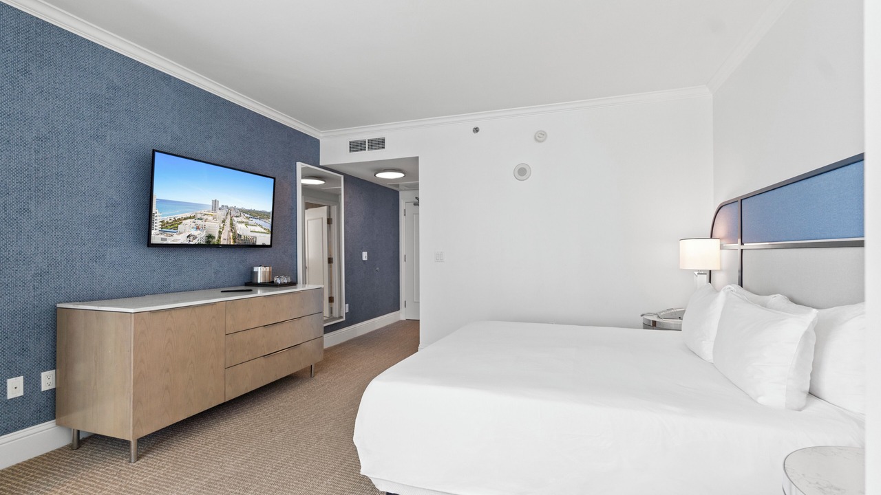 Photo of Bedroom in Mid Beach