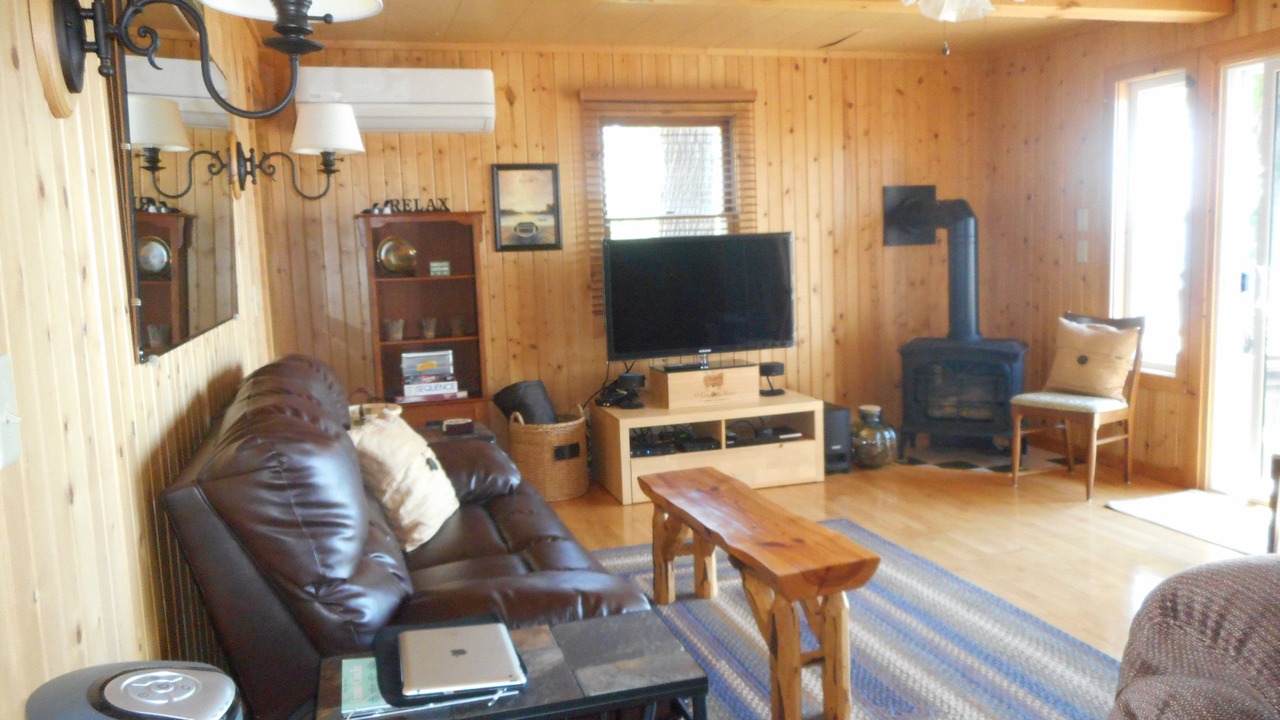 Photo of Livingroom in Frazee