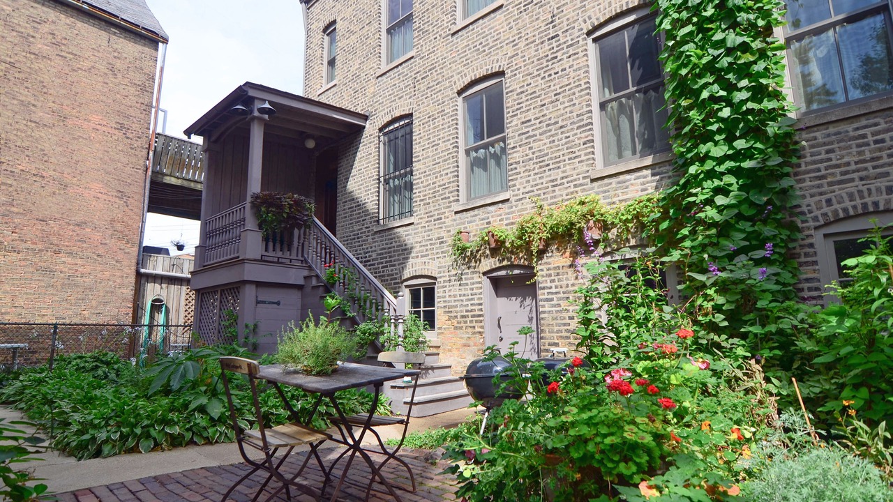 Photo of Outdoor in Bucktown