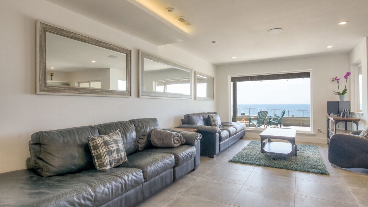 Photo of Livingroom in Sharp Park