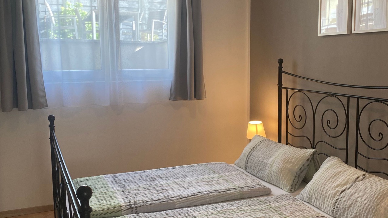 Photo of Bedroom in Rust