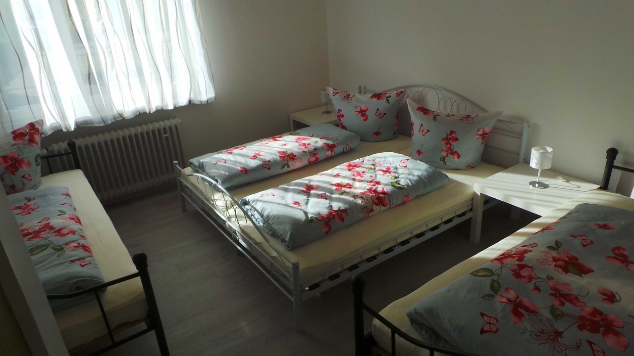 Photo of Bedroom in Rust
