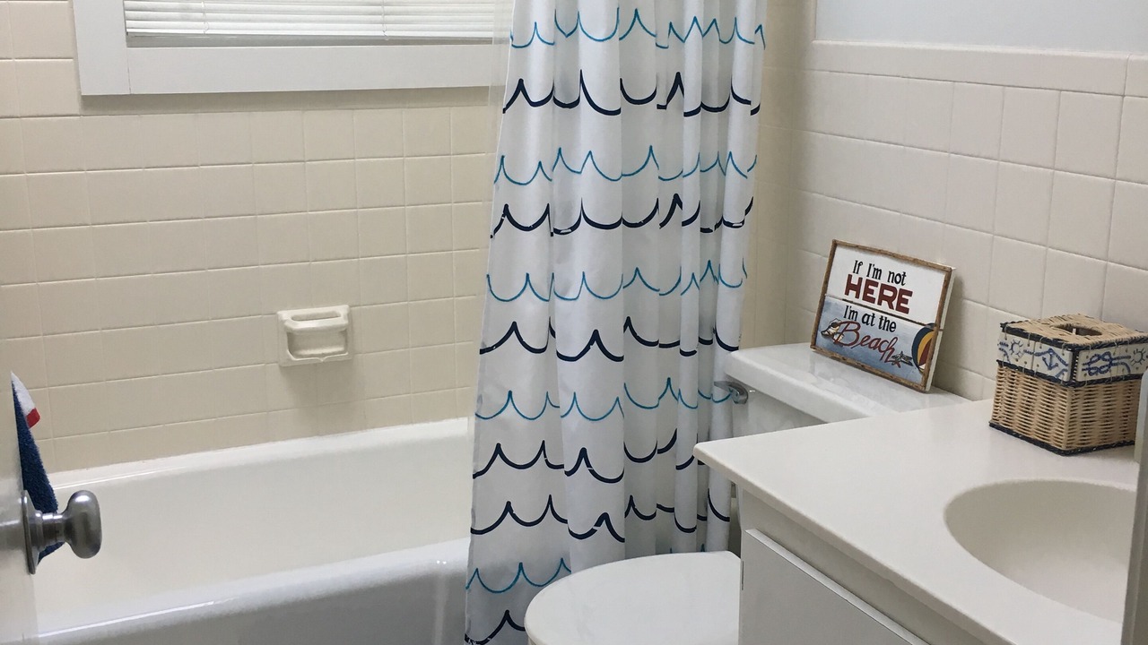 Photo of Bathroom in Amagansett