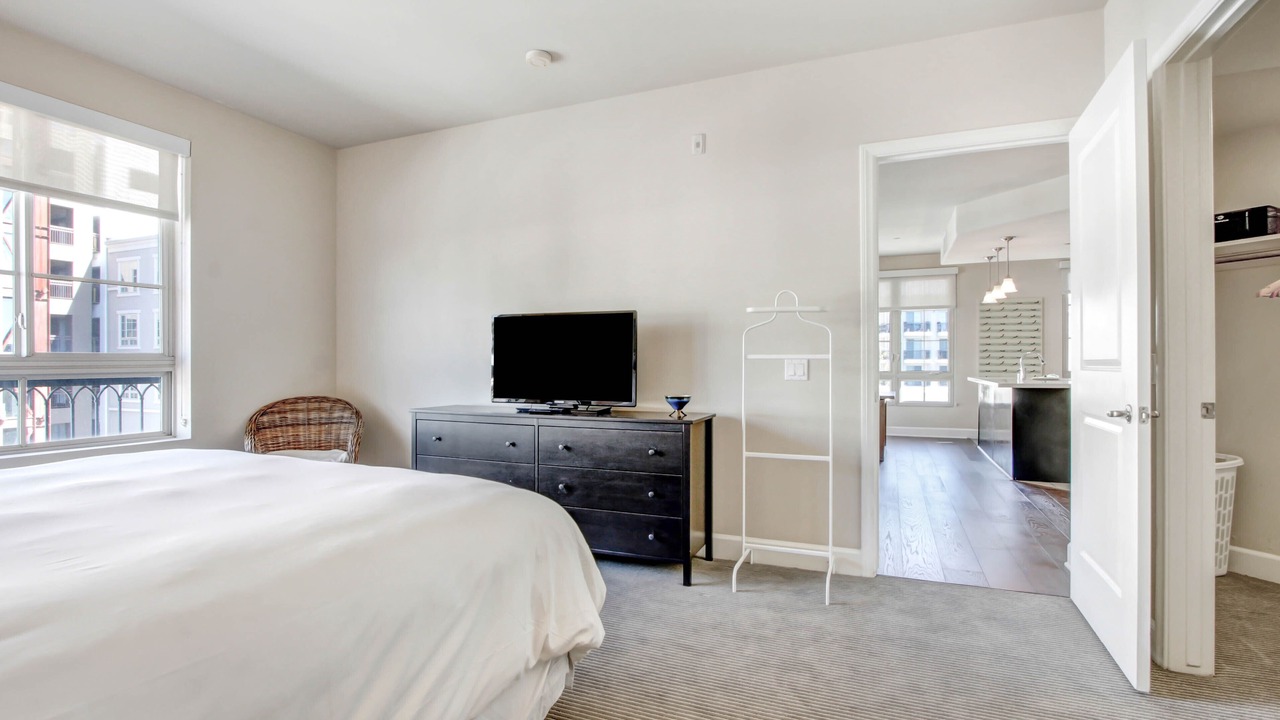 Photo of Bedroom in Downtown