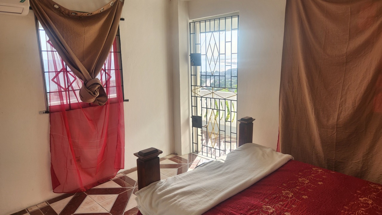 Photo of Bedroom in Gordon Town