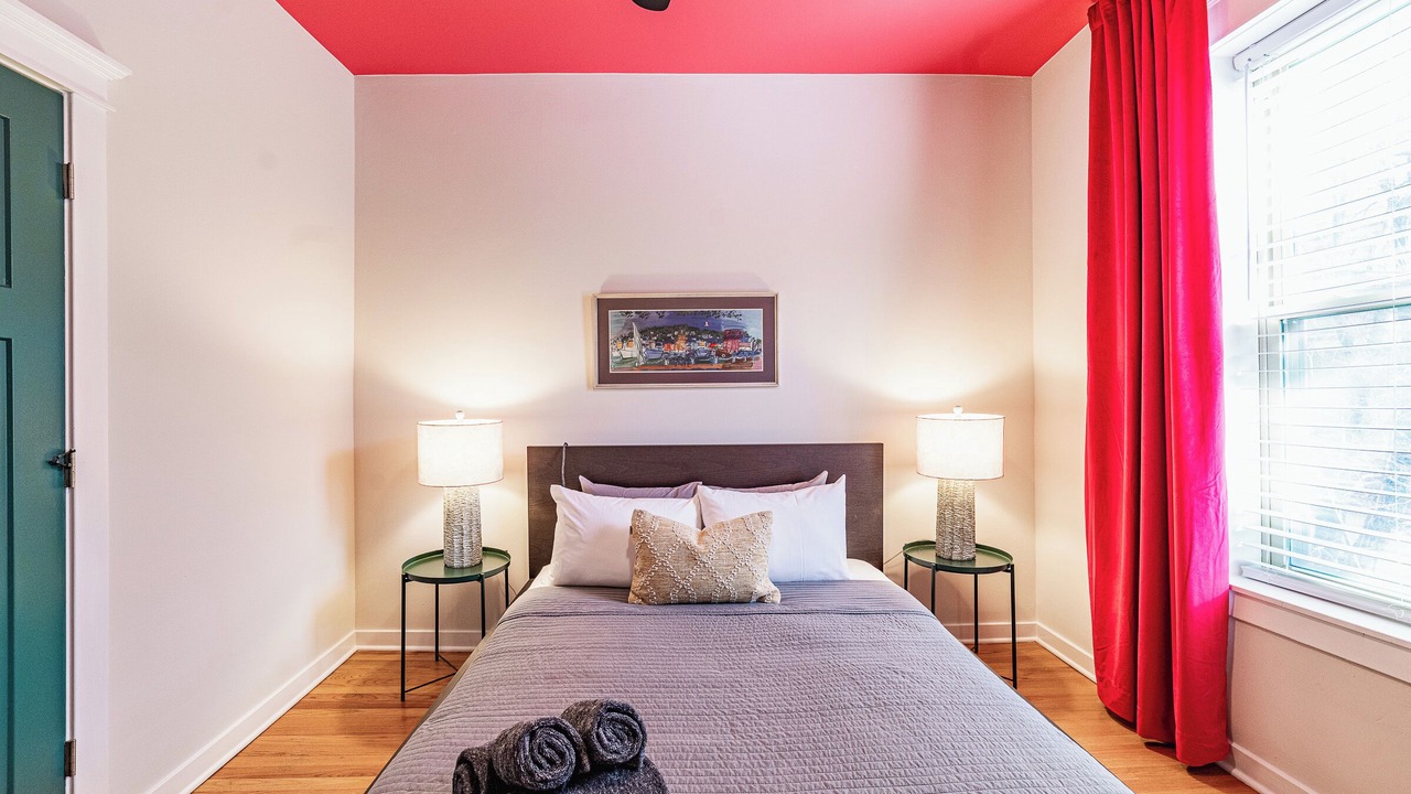 Photo of Bedroom in Wrigleyville