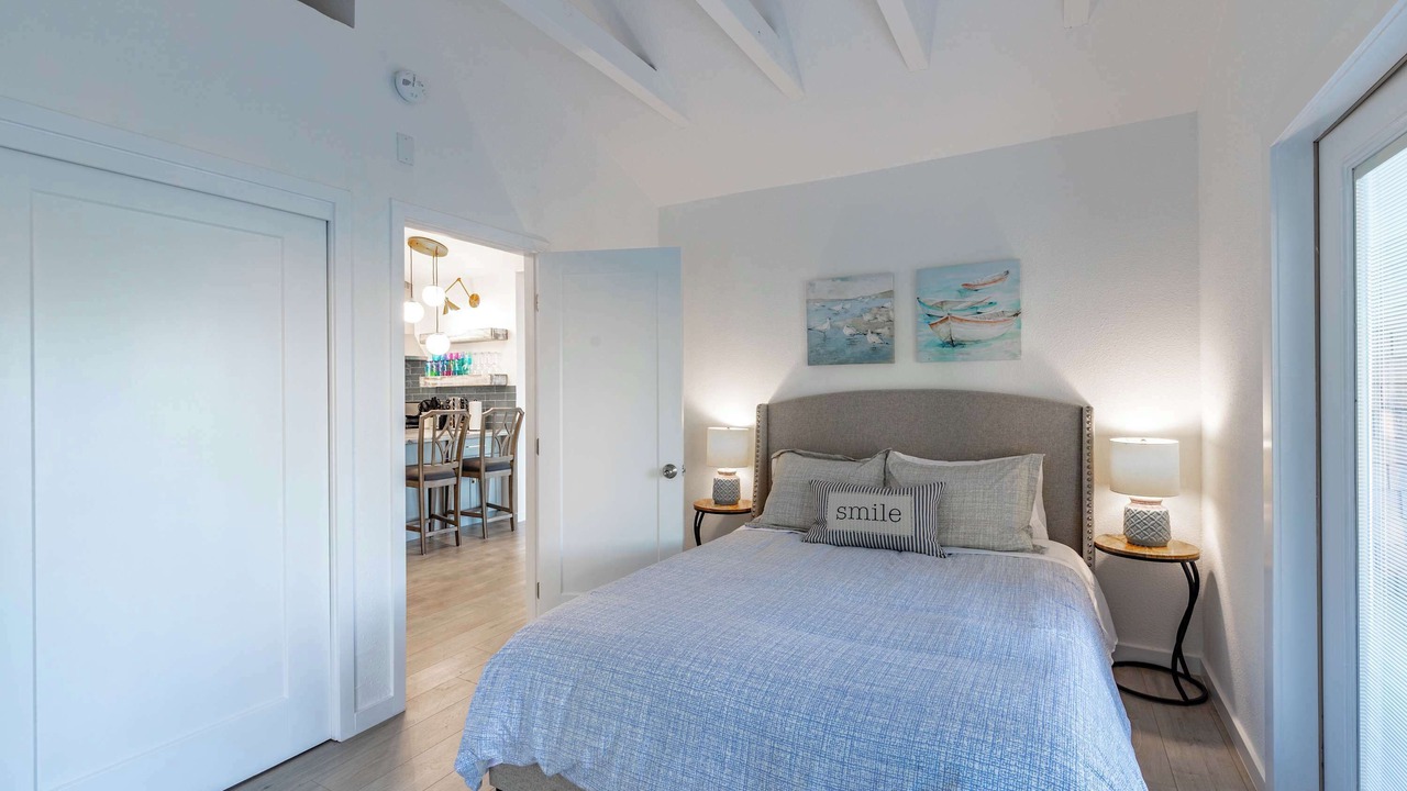 Photo of Bedroom in Pedro Point