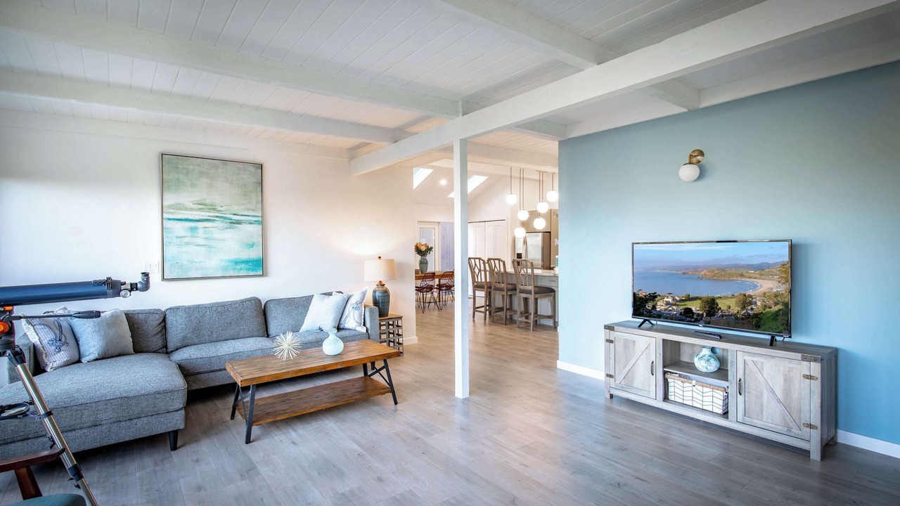 Photo of Livingroom in Pedro Point