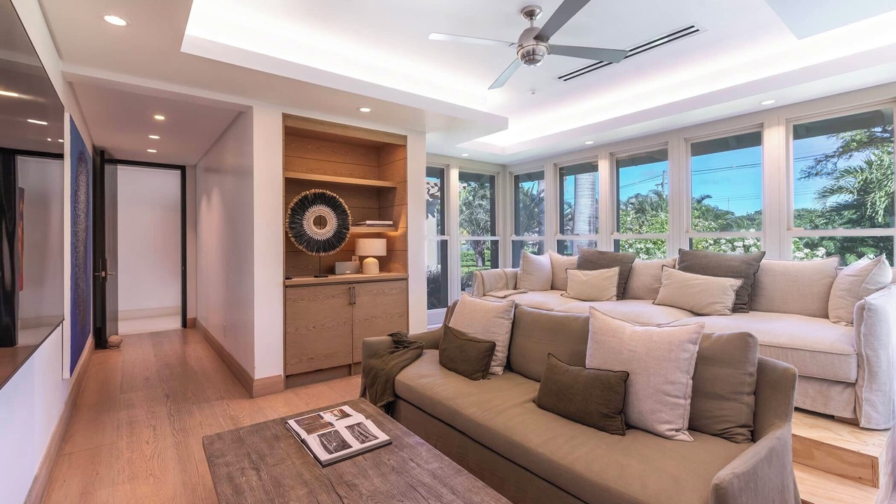 Photo of Livingroom in Little Battaleys