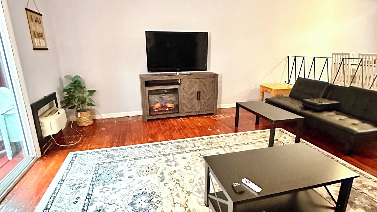 Photo of Livingroom in Montville