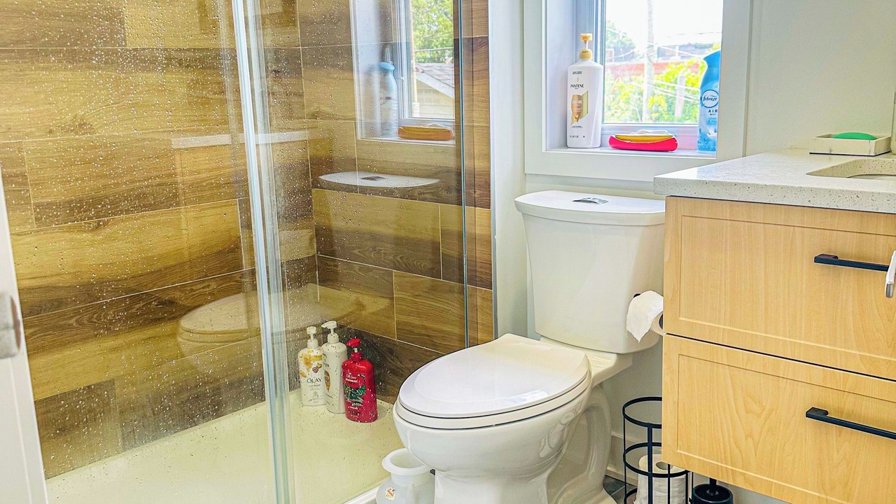 Photo of Bathroom in Saint-Hubert