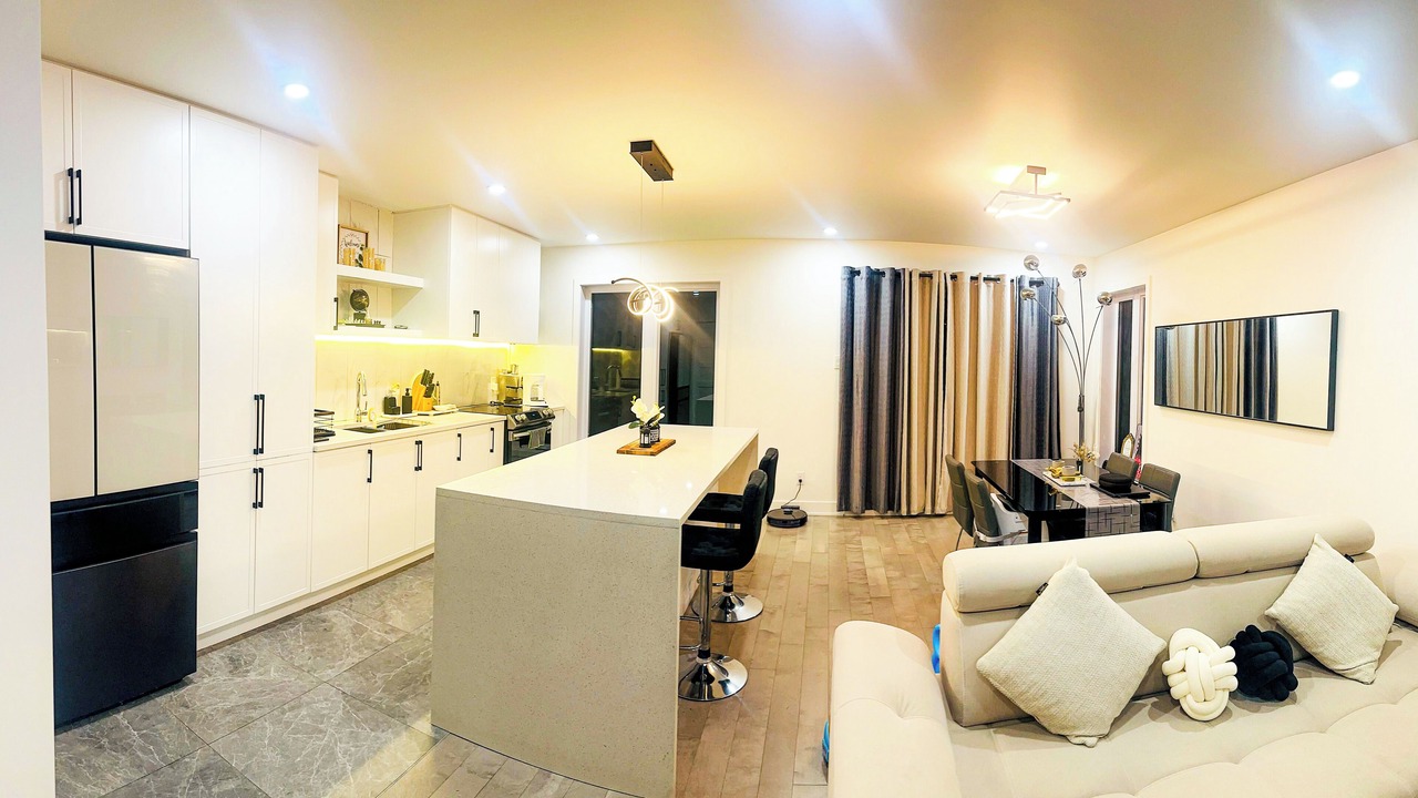 Photo of Livingroom in Saint-Hubert