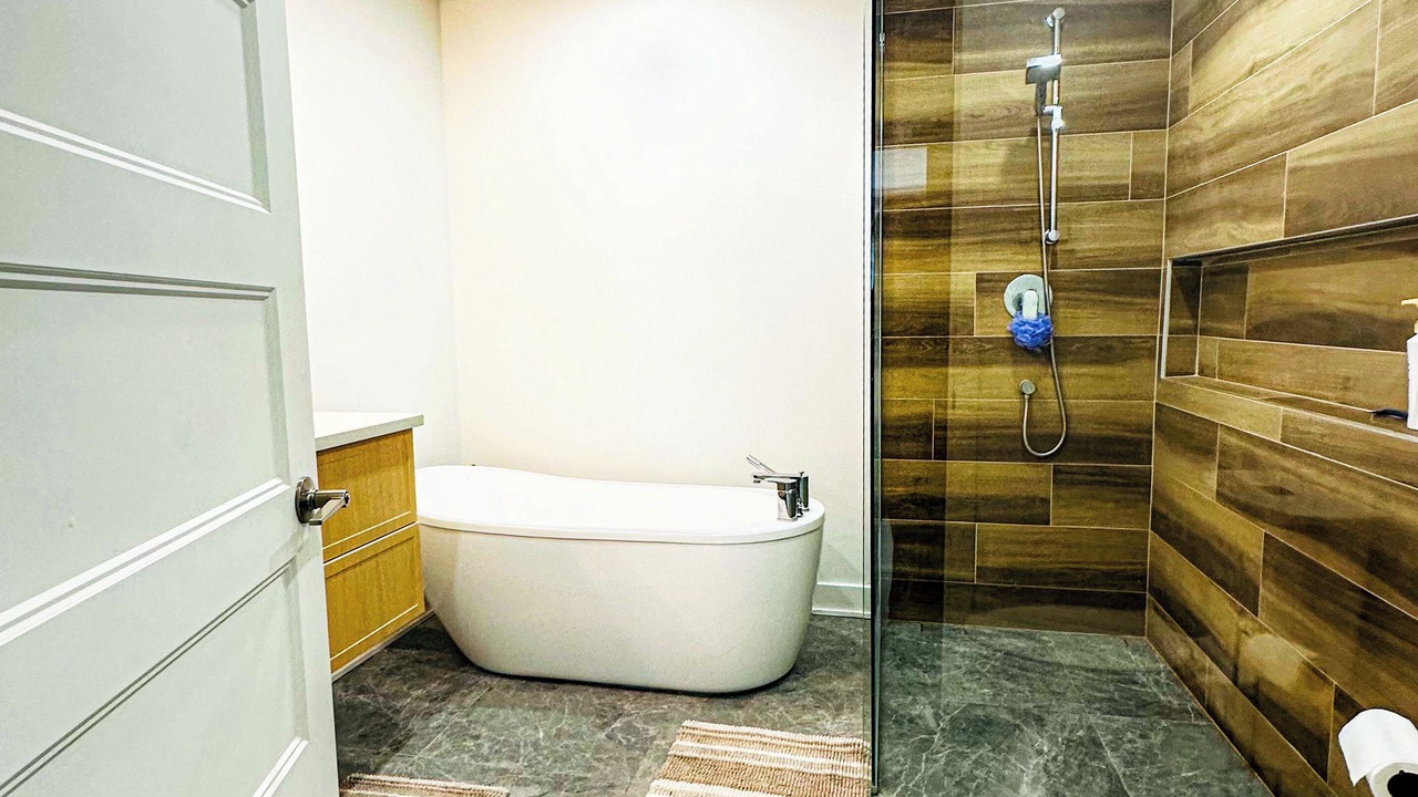 Photo of Bathroom in Saint-Hubert