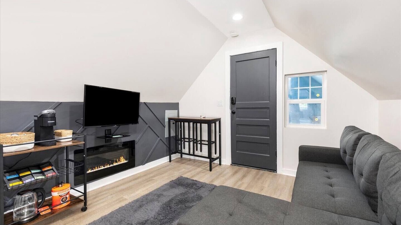 Photo of Livingroom in Logan Square